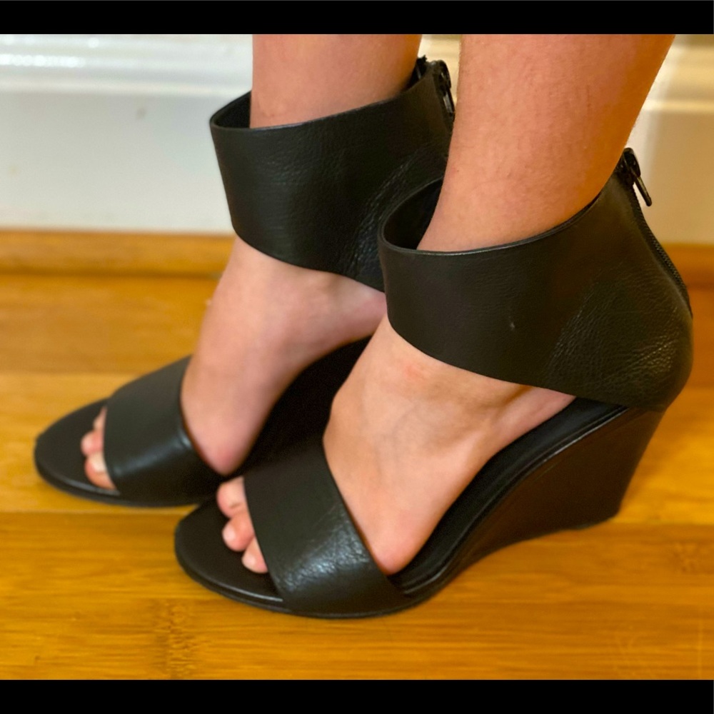 Beautiful black wedge sandals by Vince